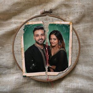 Peeche Mudke (2025) Album Art