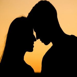 Koi To Bataye Kaise Pyar Hota Hai Album Art